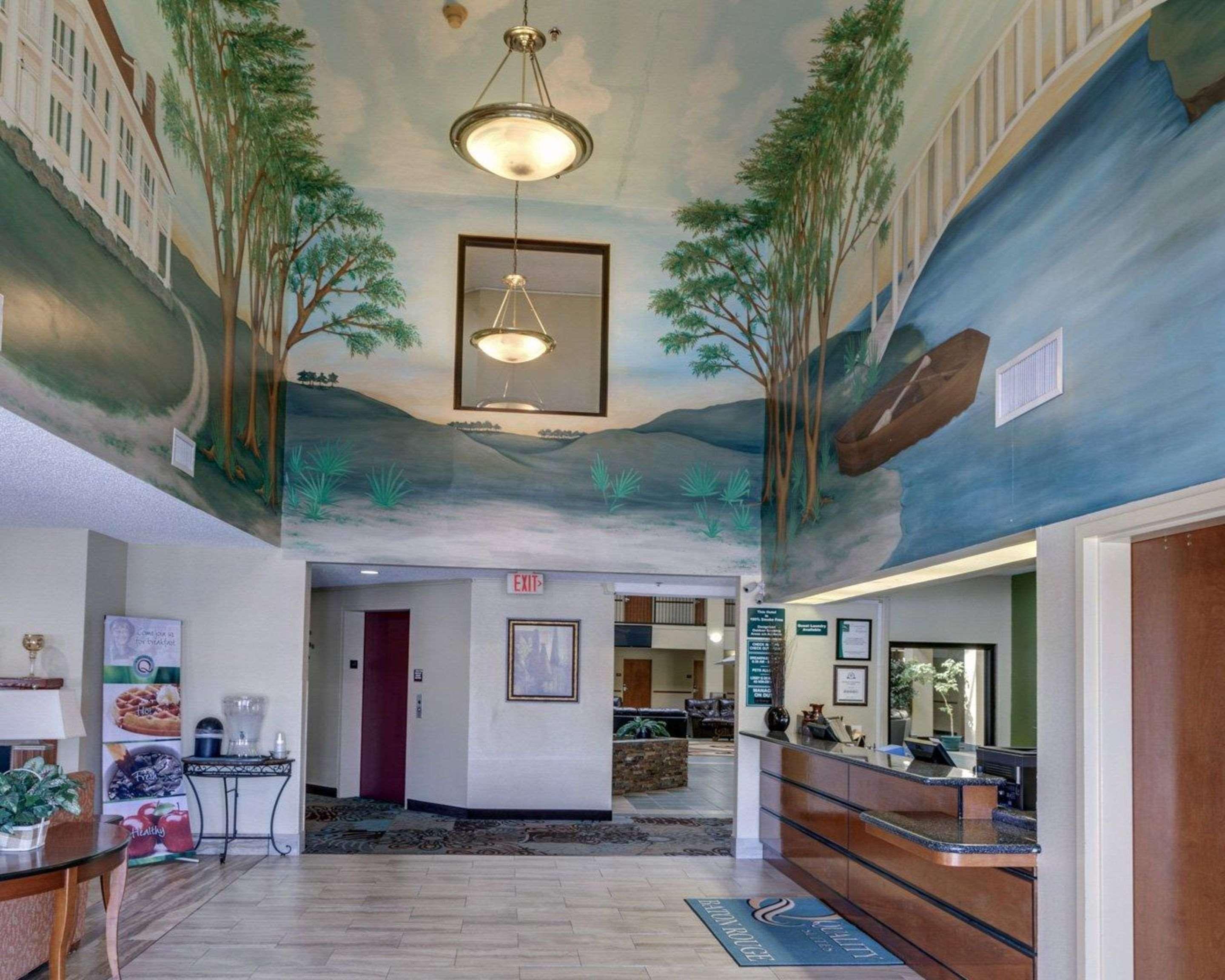 Quality East - Denham Springs Hotel 2*