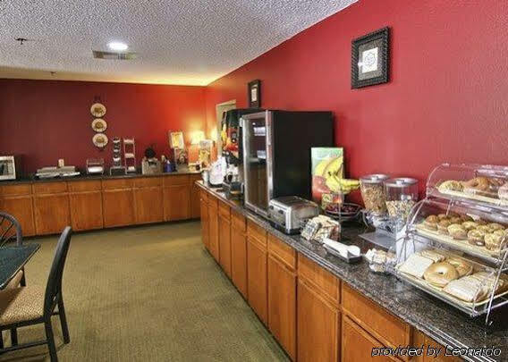 Quality East - Denham Springs Hotel 2*