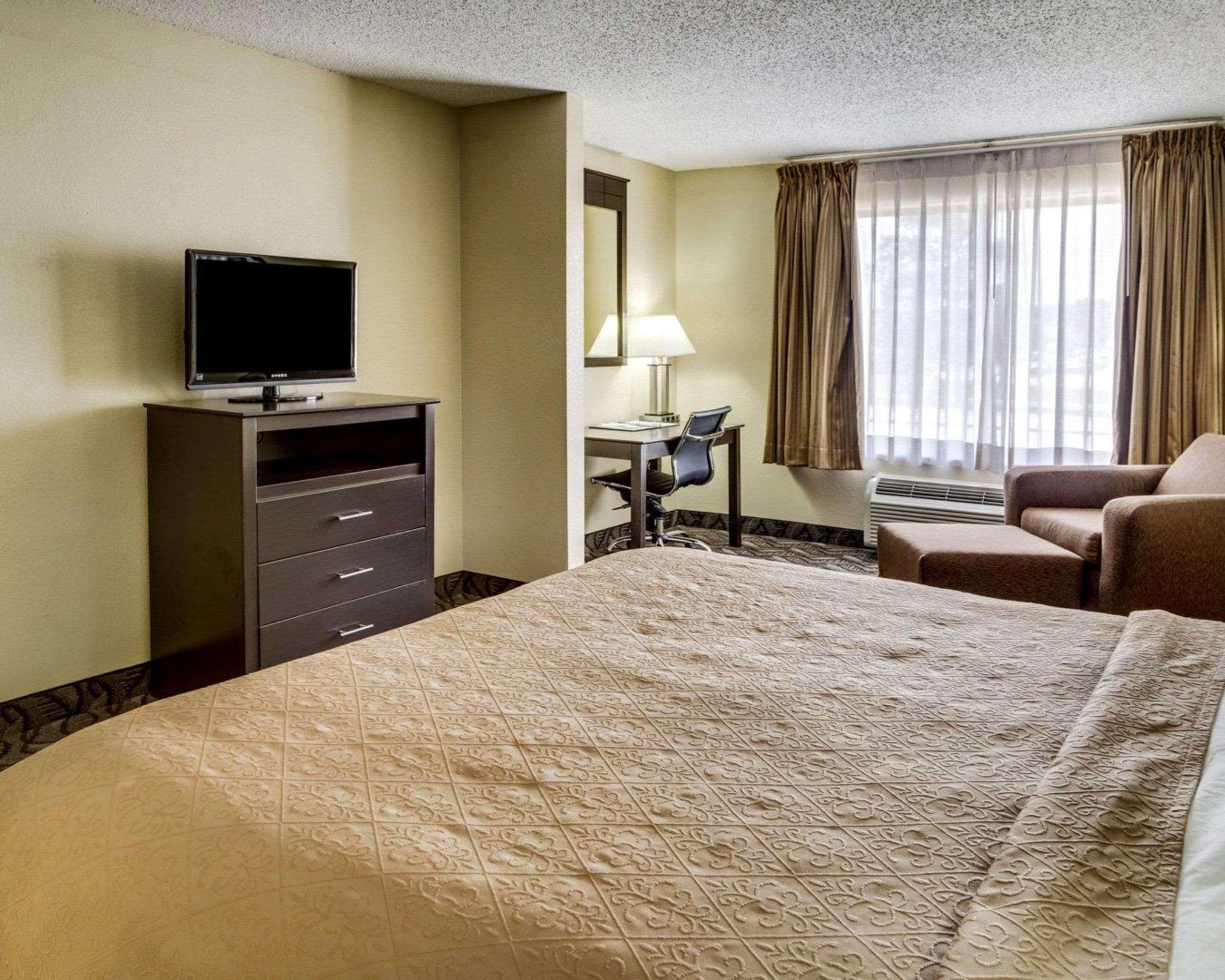 Quality Baton Rouge East - Hotel