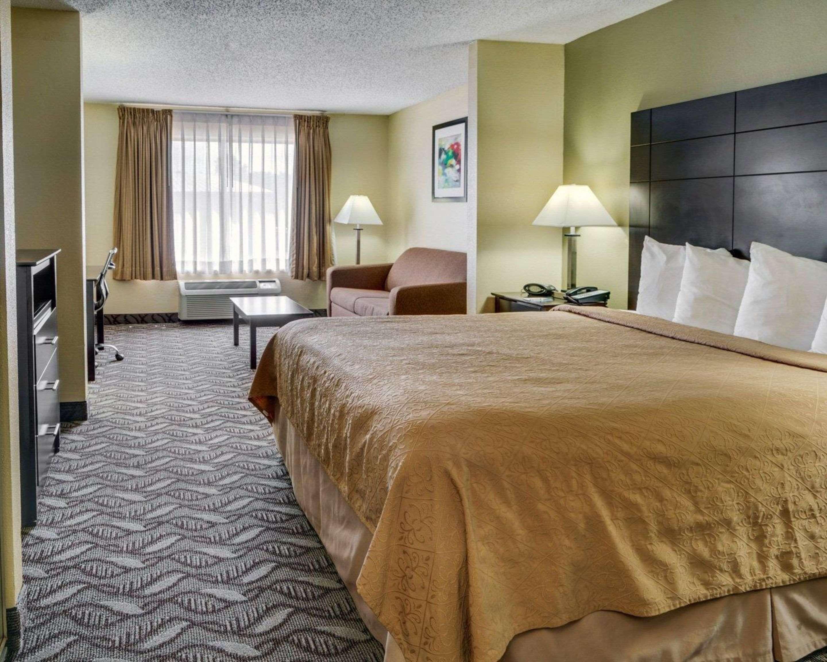 Quality Baton Rouge East - 2*