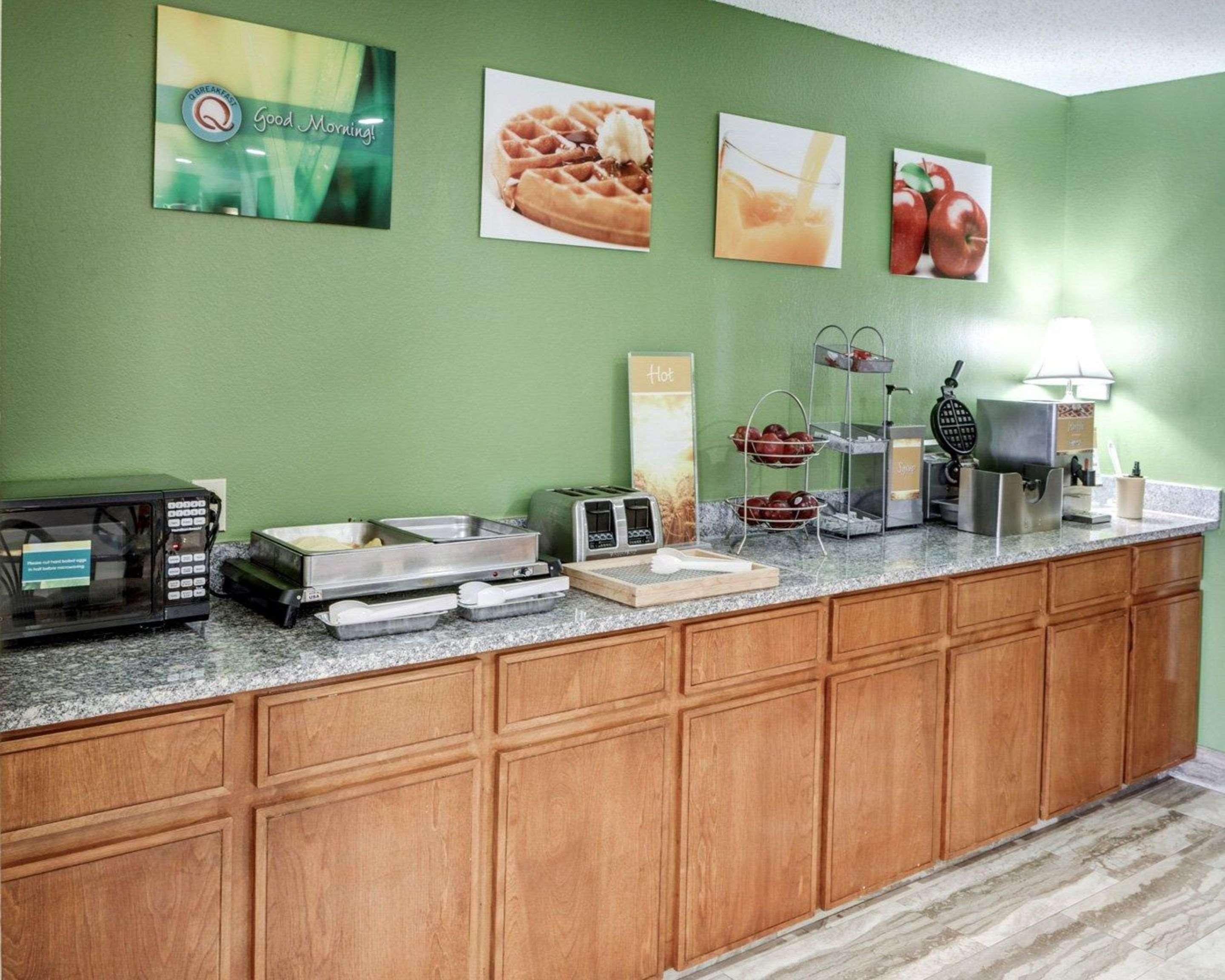 Quality Baton Rouge East - Hotel