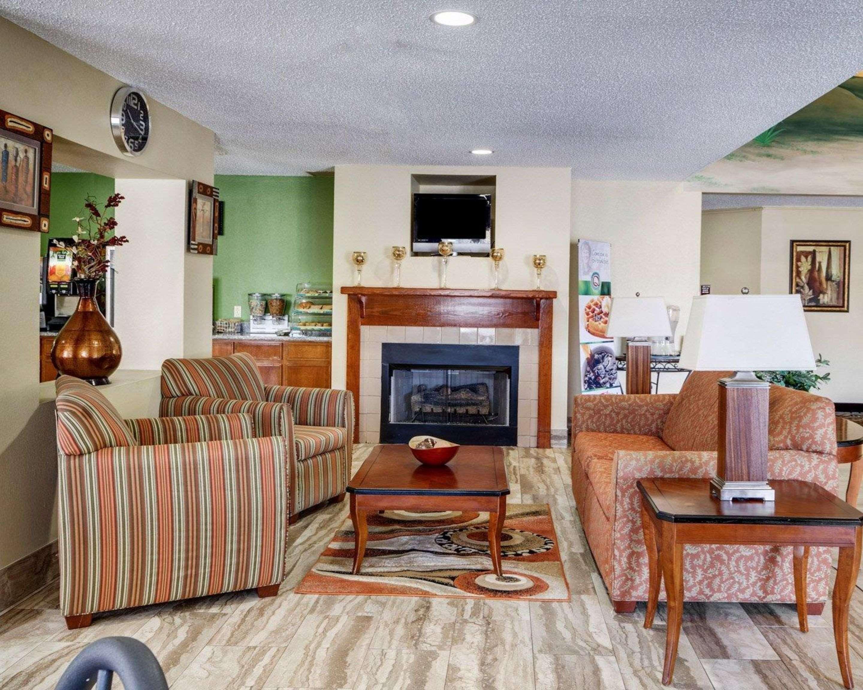 Hotel Quality Baton Rouge East - 2*